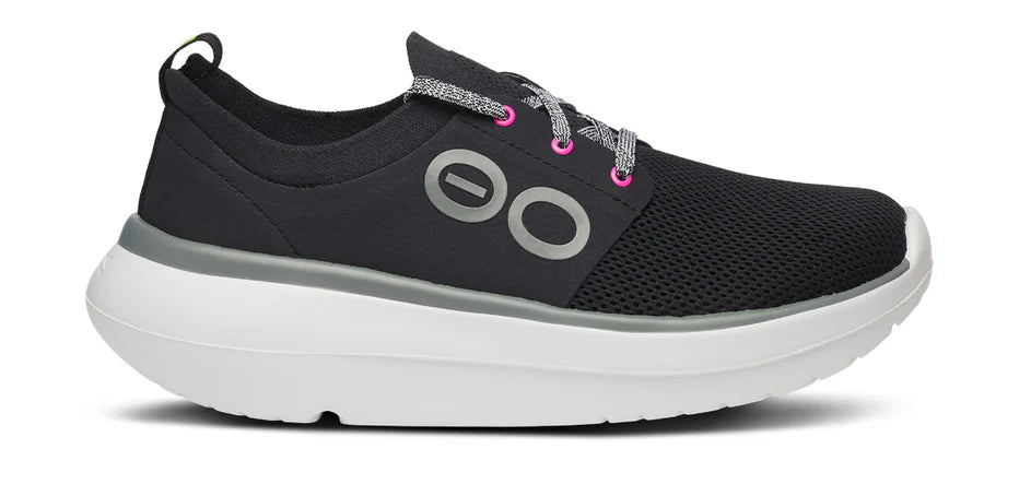 OOFOS OOMY STRIDE - BLACK & WHITE