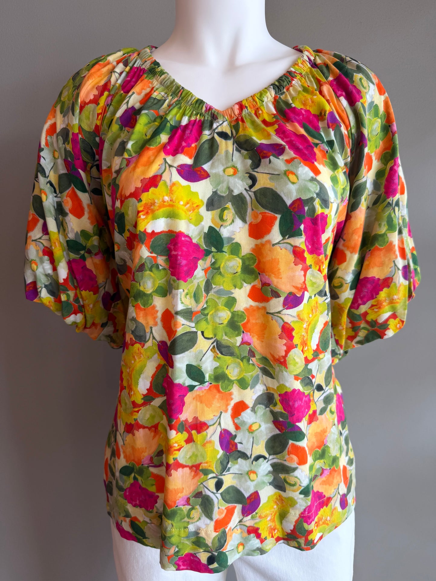 TRU LUXE RUCHED V NECK TOP - MULTI