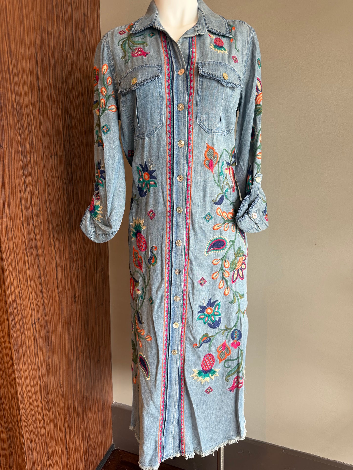 JOHN MARK DENIM DRESS WITH COLORFUL EMBROIDERY