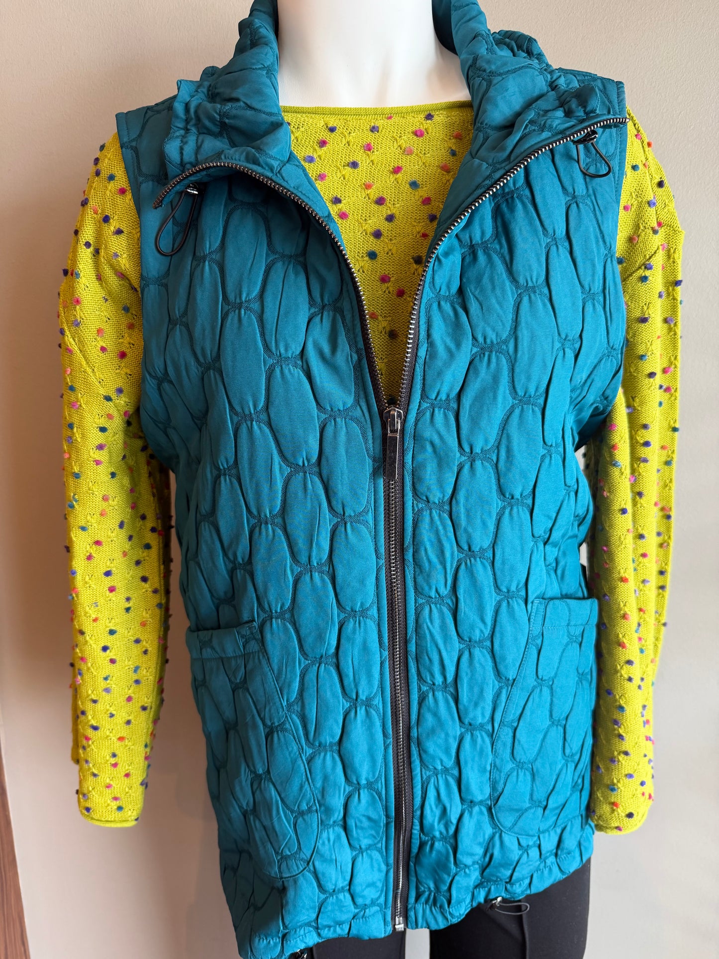 OLIVIA BY HABITAT NEXUS QUILT CAPSULE VEST - TEAL