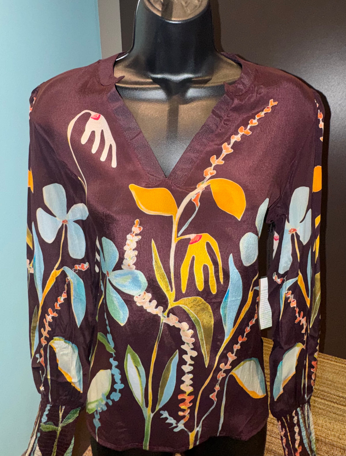 APNY V-NECK FLORAL BLOUSE - BROWN MUTLI