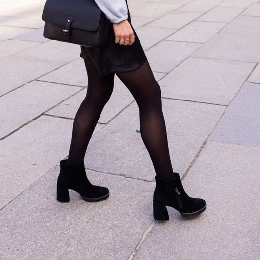 L'AMOUR DES PIEDS LANELLE - BLACK SUEDE