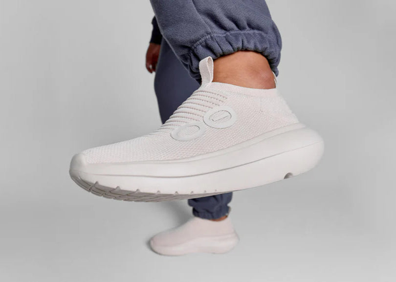 OOFOS OOMY ZEN - CHALK