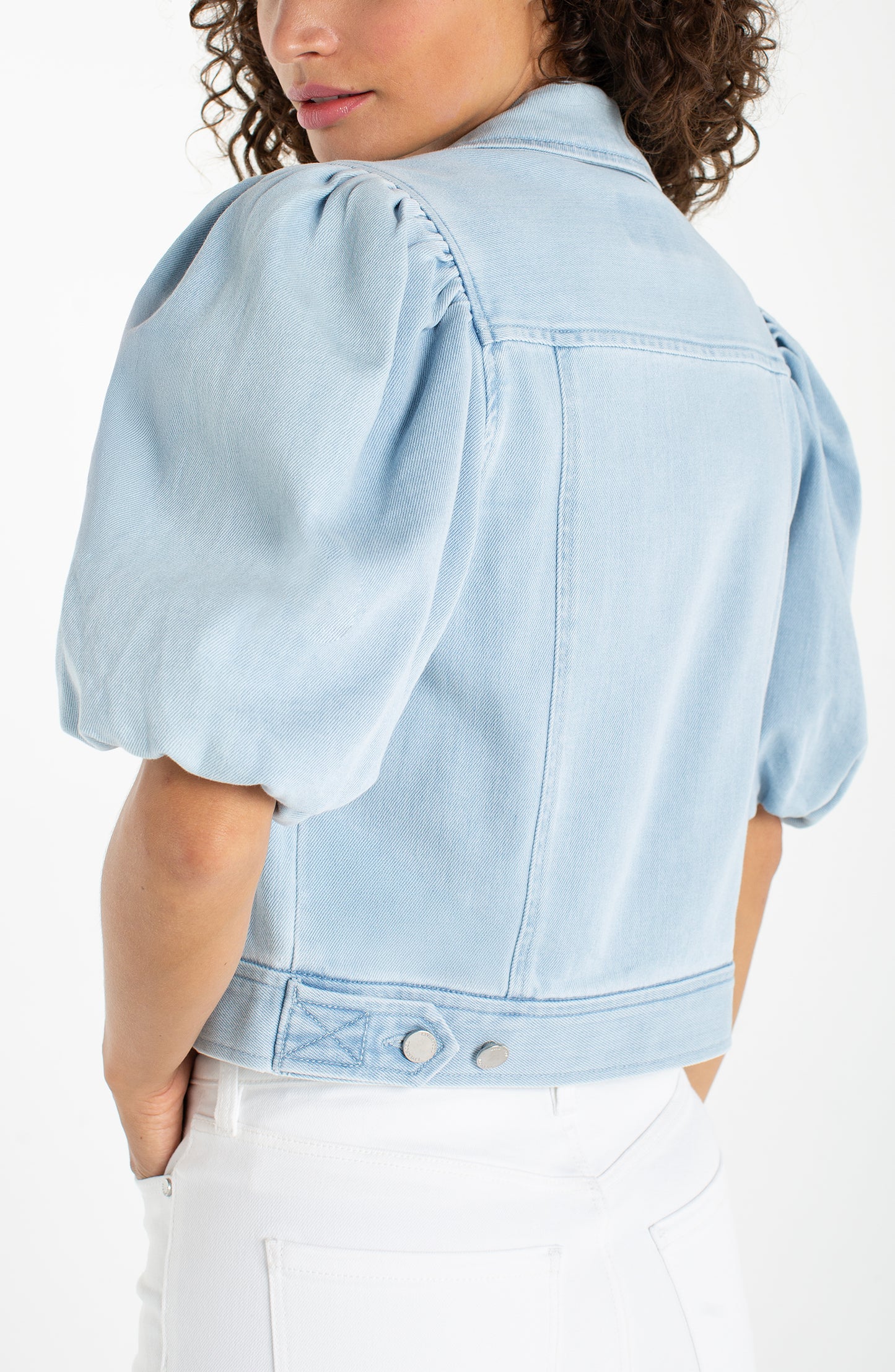 LIVERPOOL PUFF-SLEEVE CROPPED TRUCKER JACKET - DENIM