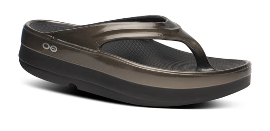 OOFOS OOMEGA OOLALA STACKED SANDAL - TITANIUM MIRROR