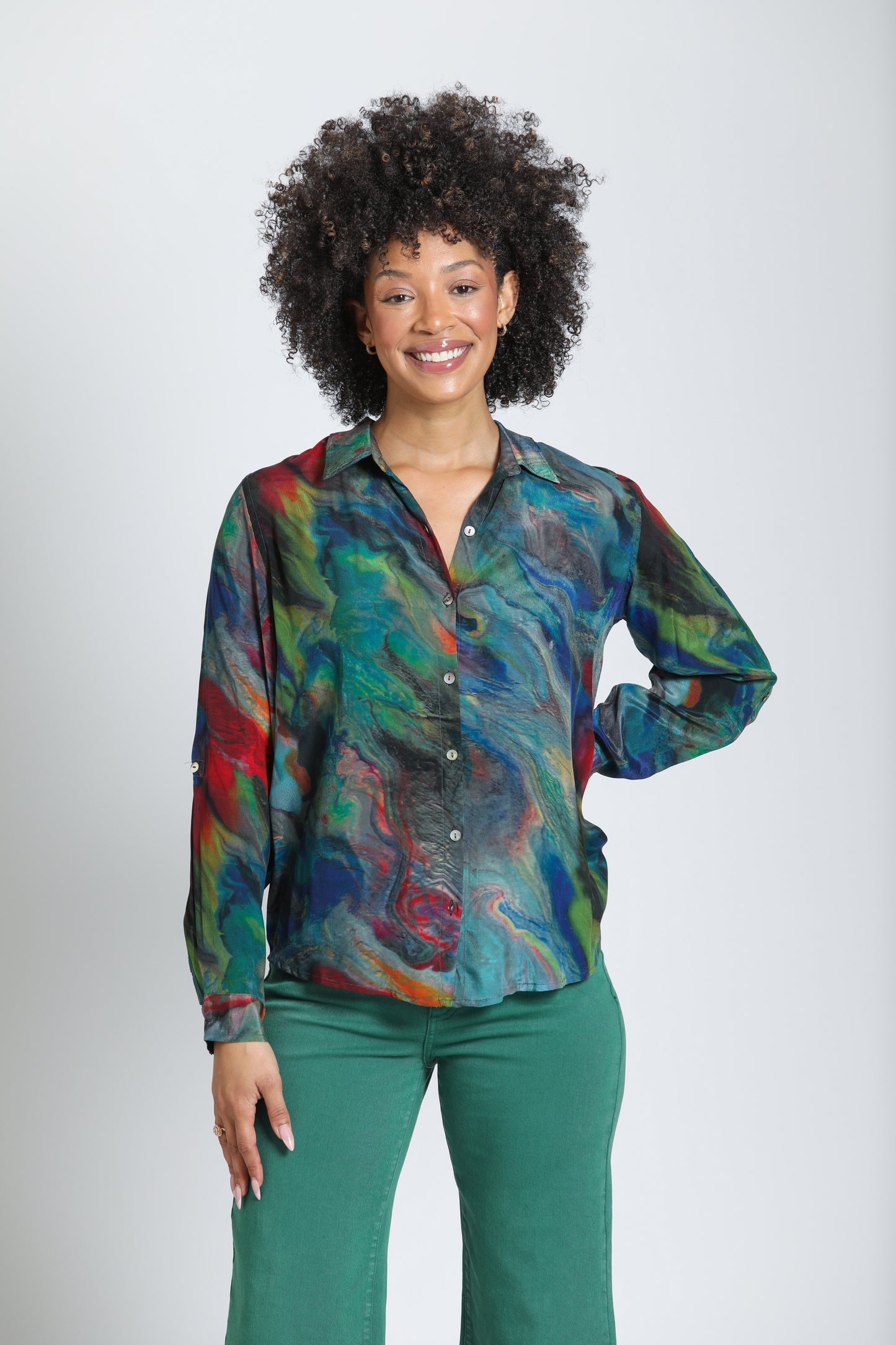 APNY COLLARED BUTTON DOWN BLOUSE - MULTI