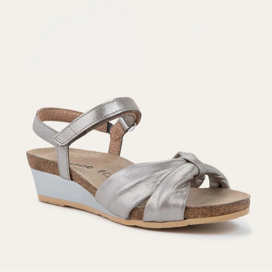 NAOT MADAME - SILVER