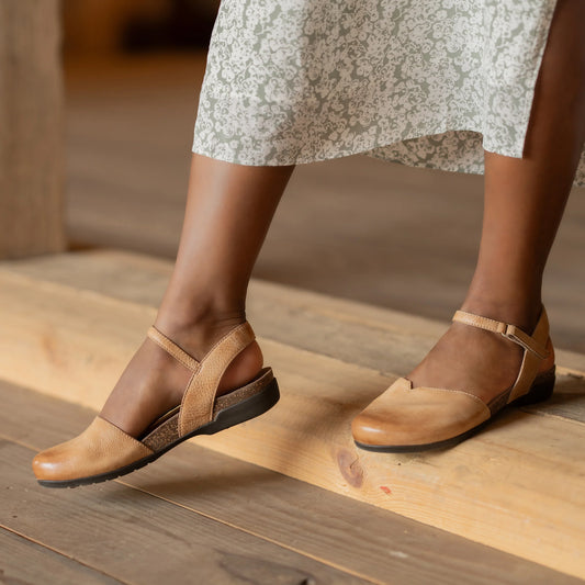 DANSKO ROWAN - HONEY