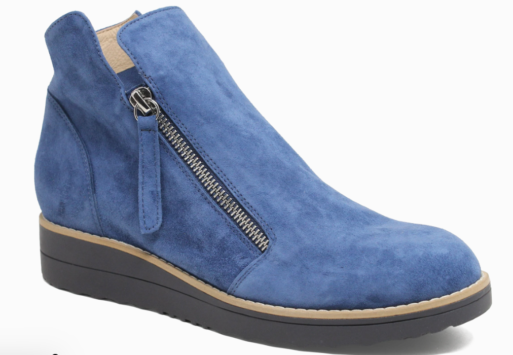 DJANGO AND JULIET OH MY - NAVY SUEDE
