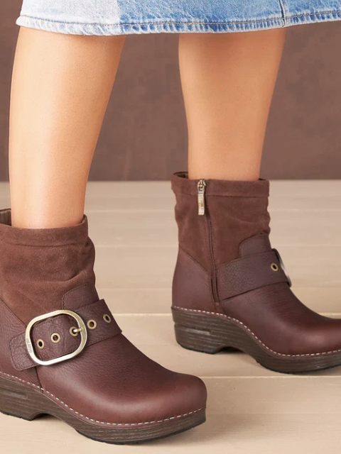 DANSKO PEARSON BOOT - MAHOGANY